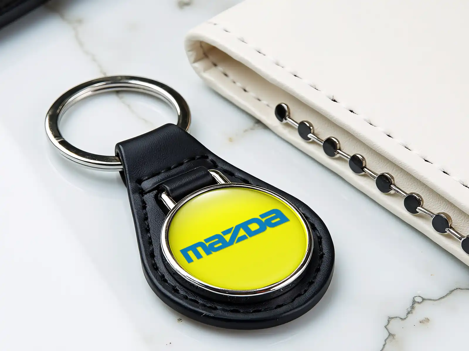 Mazda Llavero Cuero Personal Alta Gama Fuerza Max